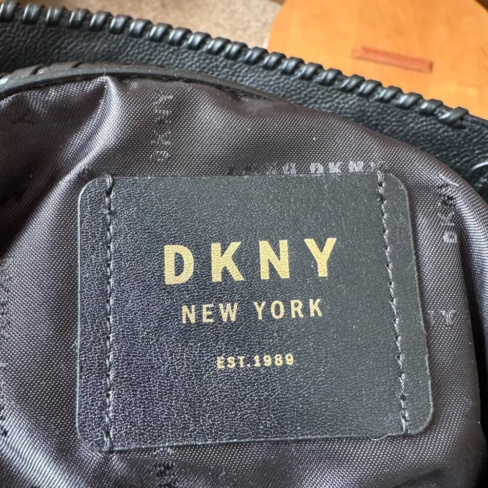 Dkny winnie hobo